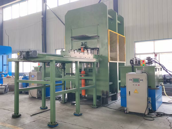 Пресс для вулканизации резины (рамного типа)